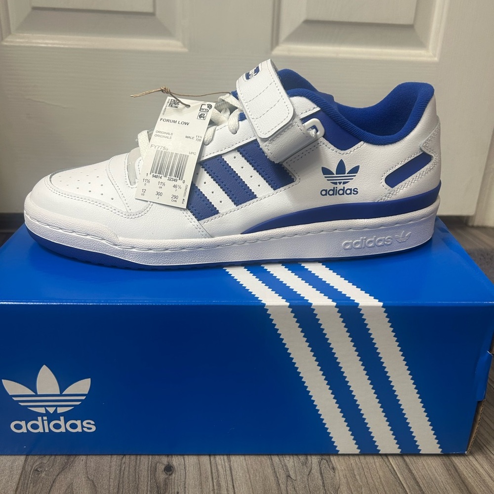 Adidas Forum Low blue and white sneakers